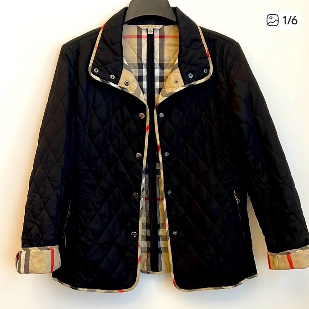 Burberry Black Quilted Jacket with Plaid Lining